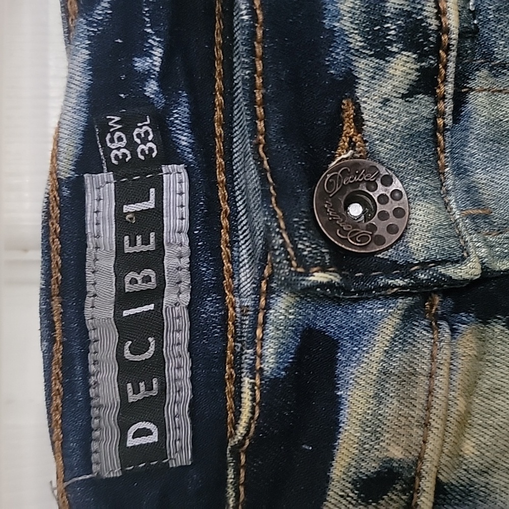Jeans - Picture 2 of 5